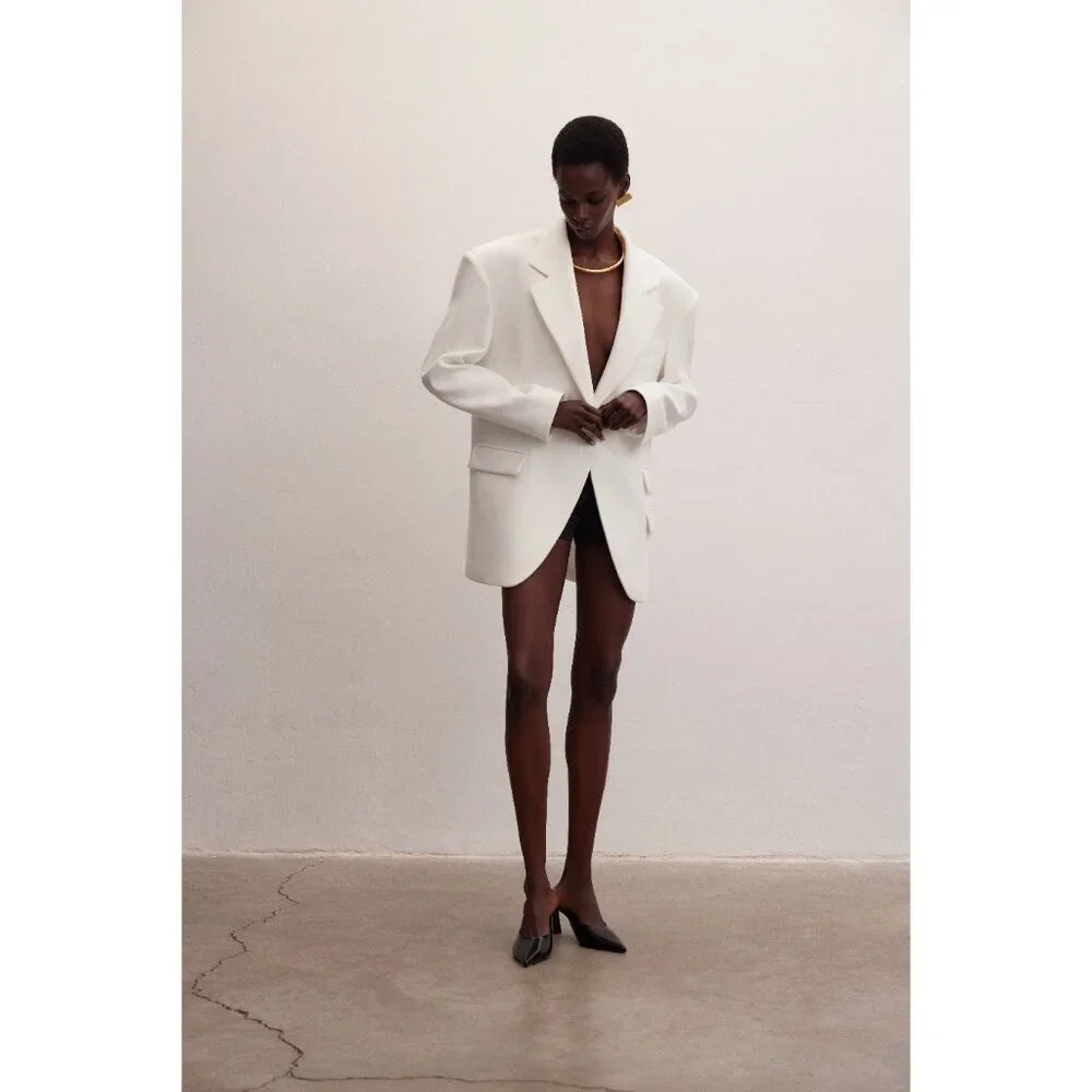 Grace Jones Structured Oversized Blazer in White - Picture 7 of 8
